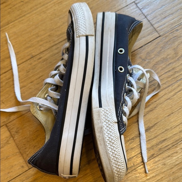 Converse Sneakers navy, size 7, good condition - Picture 4 of 10